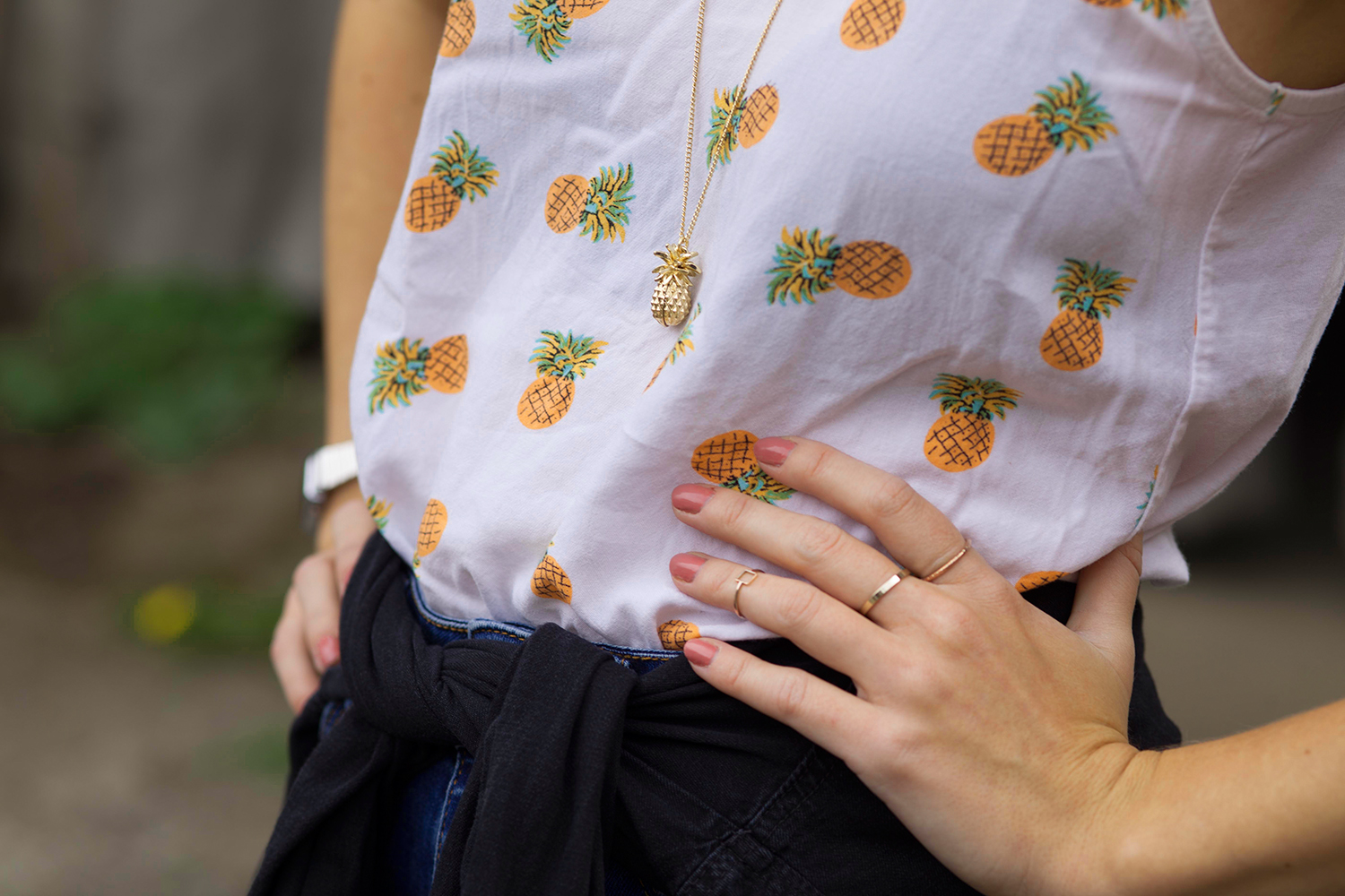 ananas outfit detail
